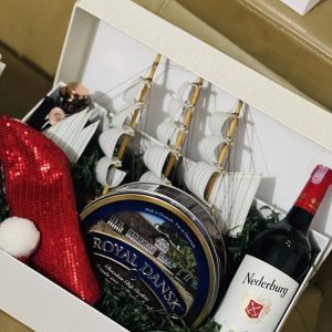 CURATED GIFT PACKAGE